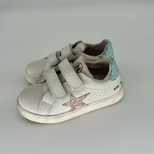 Naturino Pinn sneaker size 26/9.5 US